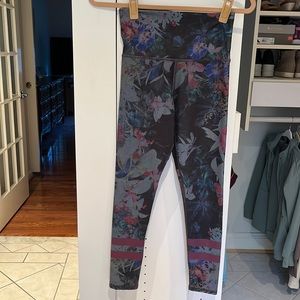 High waisted exercise pants